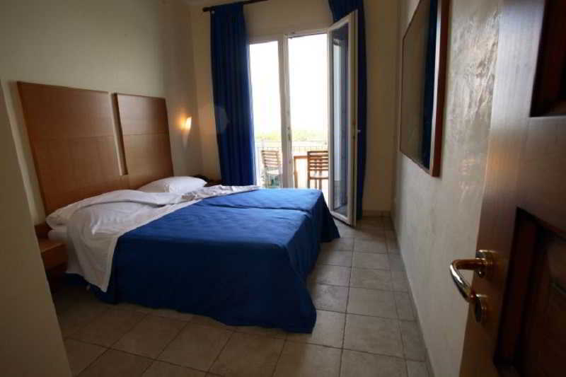 Hotel Resort Portoselvaggio Sant Isidoro  Eksteriør billede